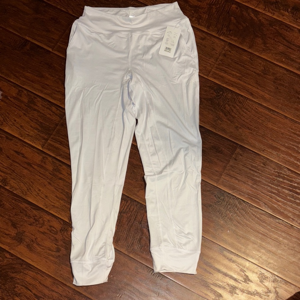 Jones New York White Legging like joggers with pockets